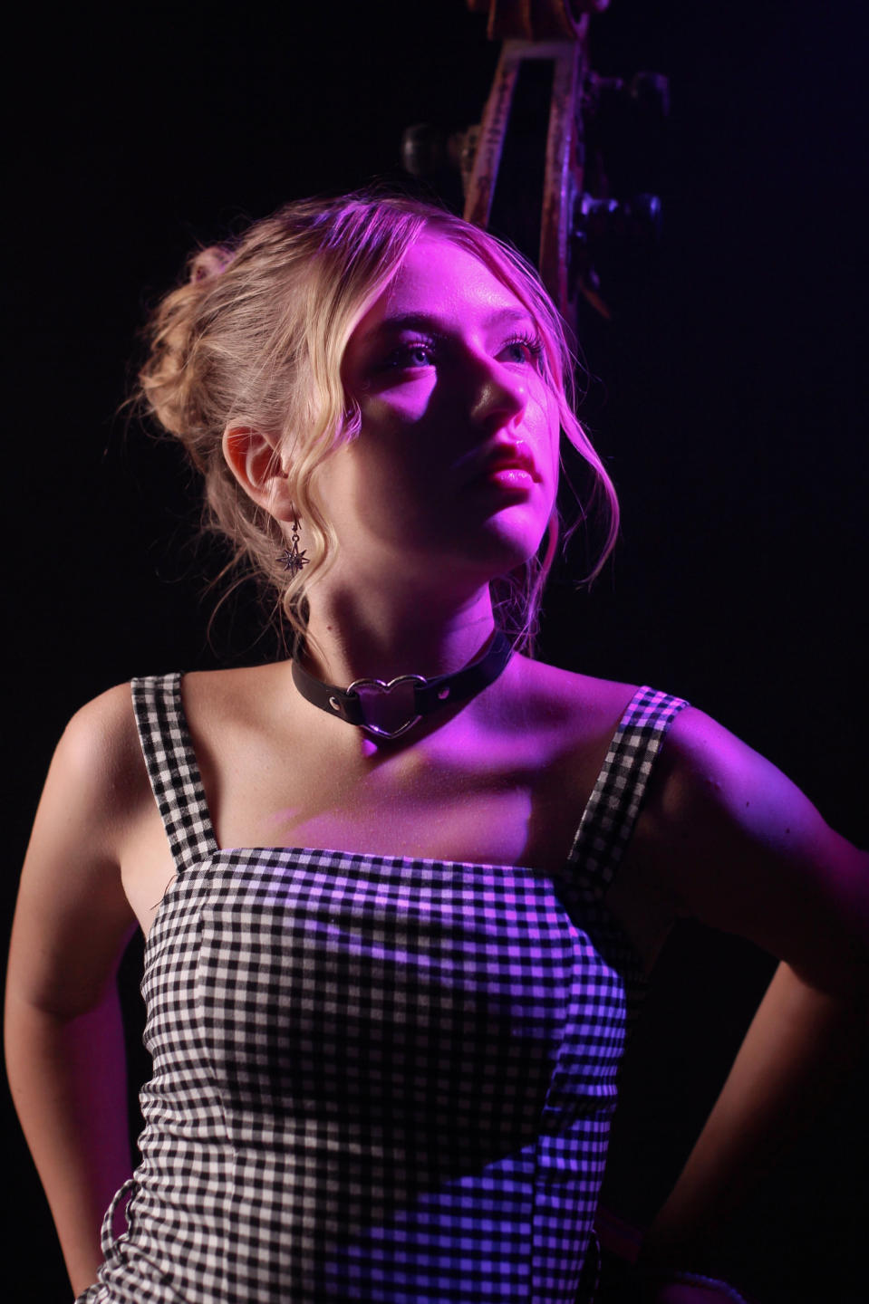 Image of cam model RosaVance from XloveCam