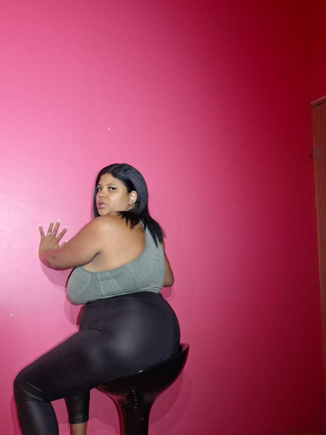 Image of cam model NaughtyPlusSizeGoddess from XloveCam