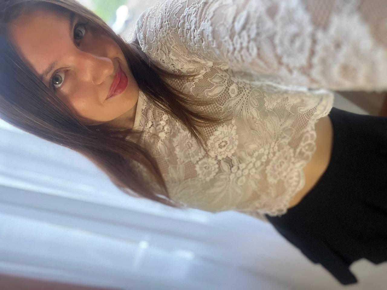 Image of cam model DollieSkweres from XloveCam