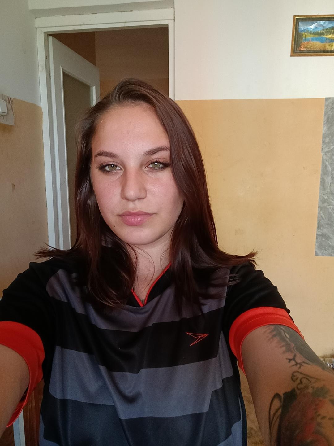 Image of cam model WinnieFalso from XloveCam