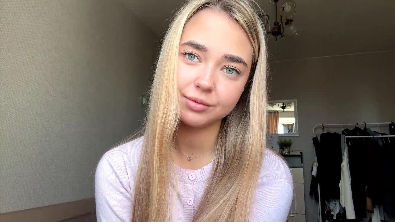Image of cam model GeorgineBranen from XloveCam