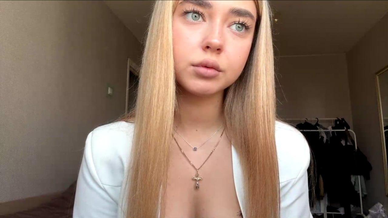 Image of cam model GeorgineBranen from XloveCam