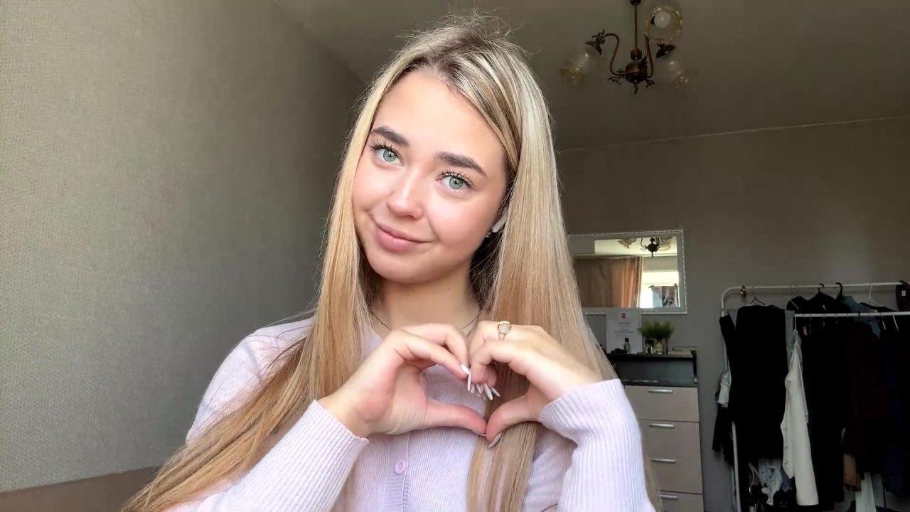 Image of cam model GeorgineBranen from XloveCam