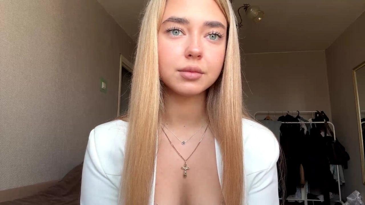 Image of cam model GeorgineBranen from XloveCam