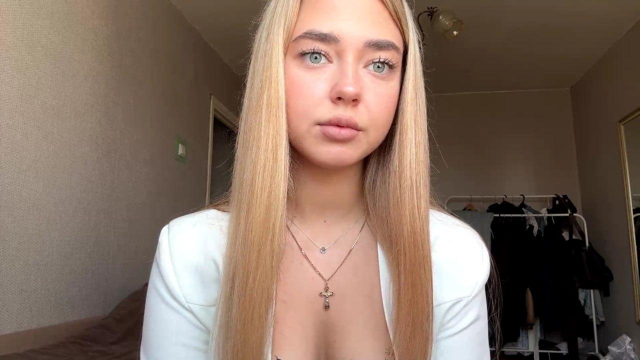 Image of cam model GeorgineBranen from XloveCam