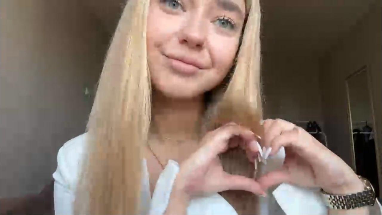 Image of cam model GeorgineBranen from XloveCam