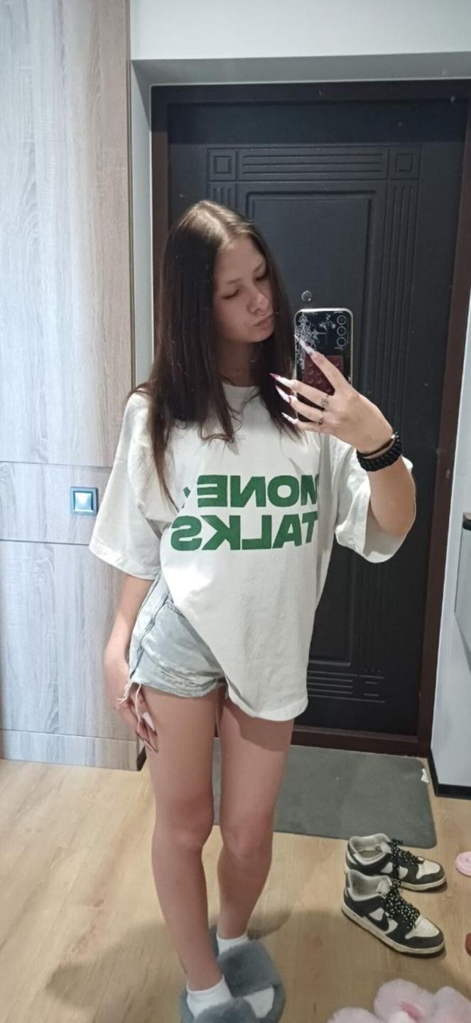 Image of cam model VenusTorpey from XloveCam