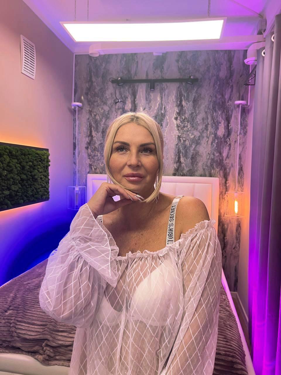 Image of cam model ScarlettMai from XloveCam