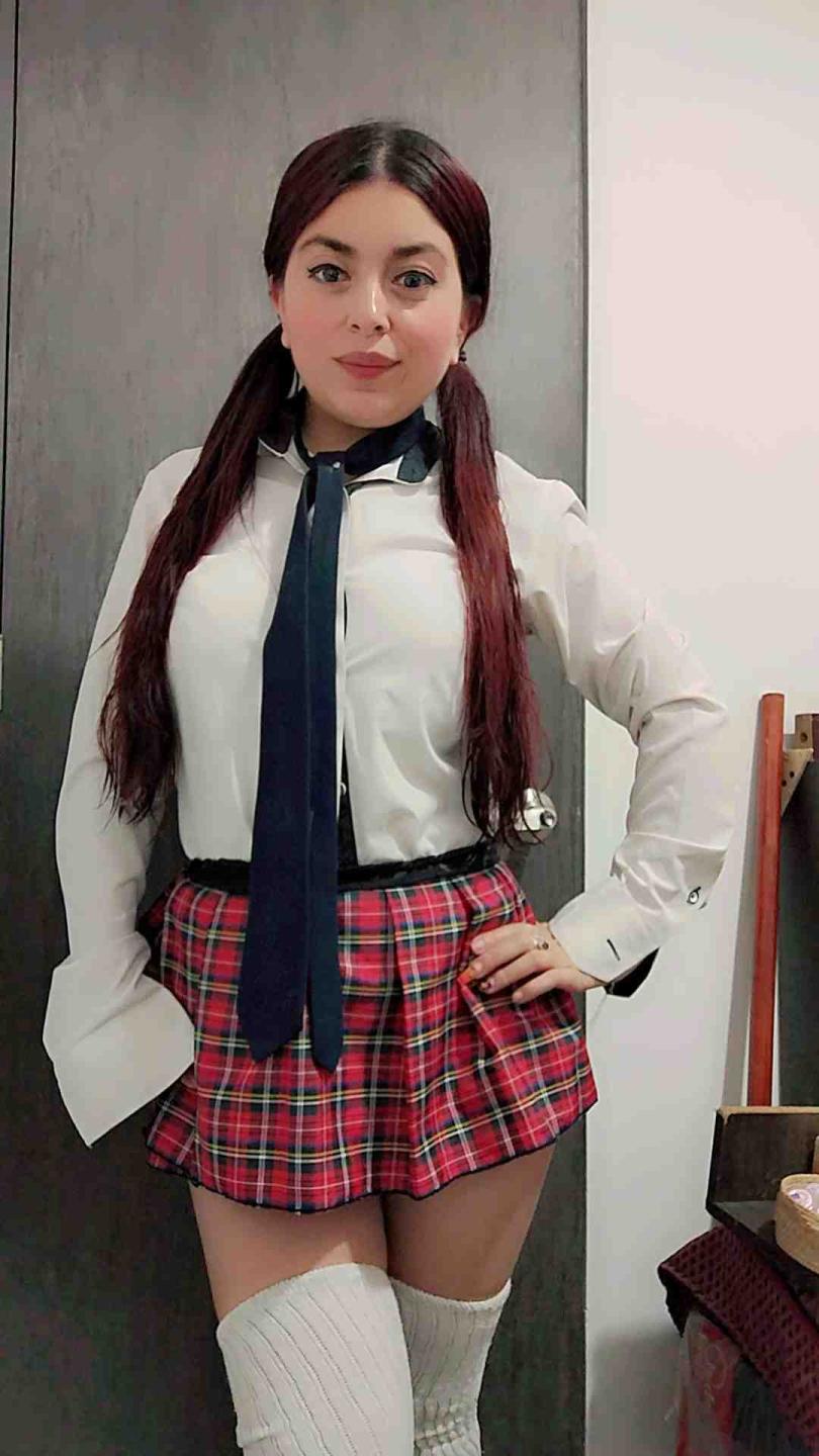 Image of cam model Dannazv from XloveCam