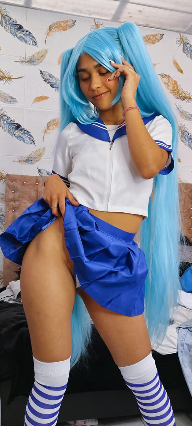 Image of cam model YayaLm from XloveCam