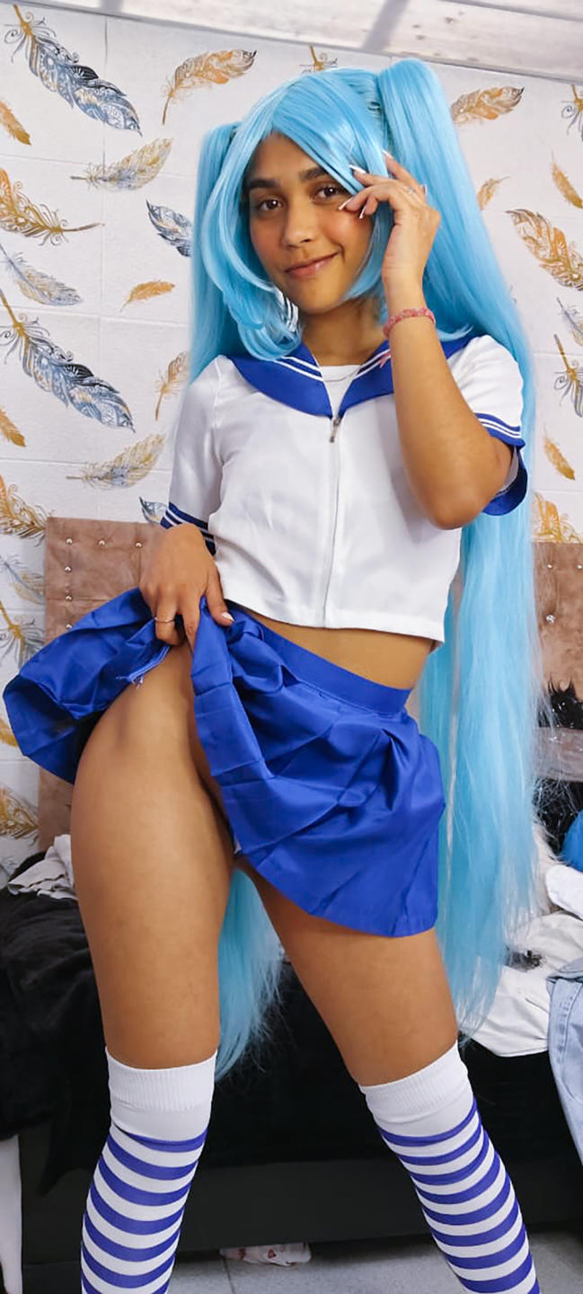 Image of cam model YayaLm from XloveCam