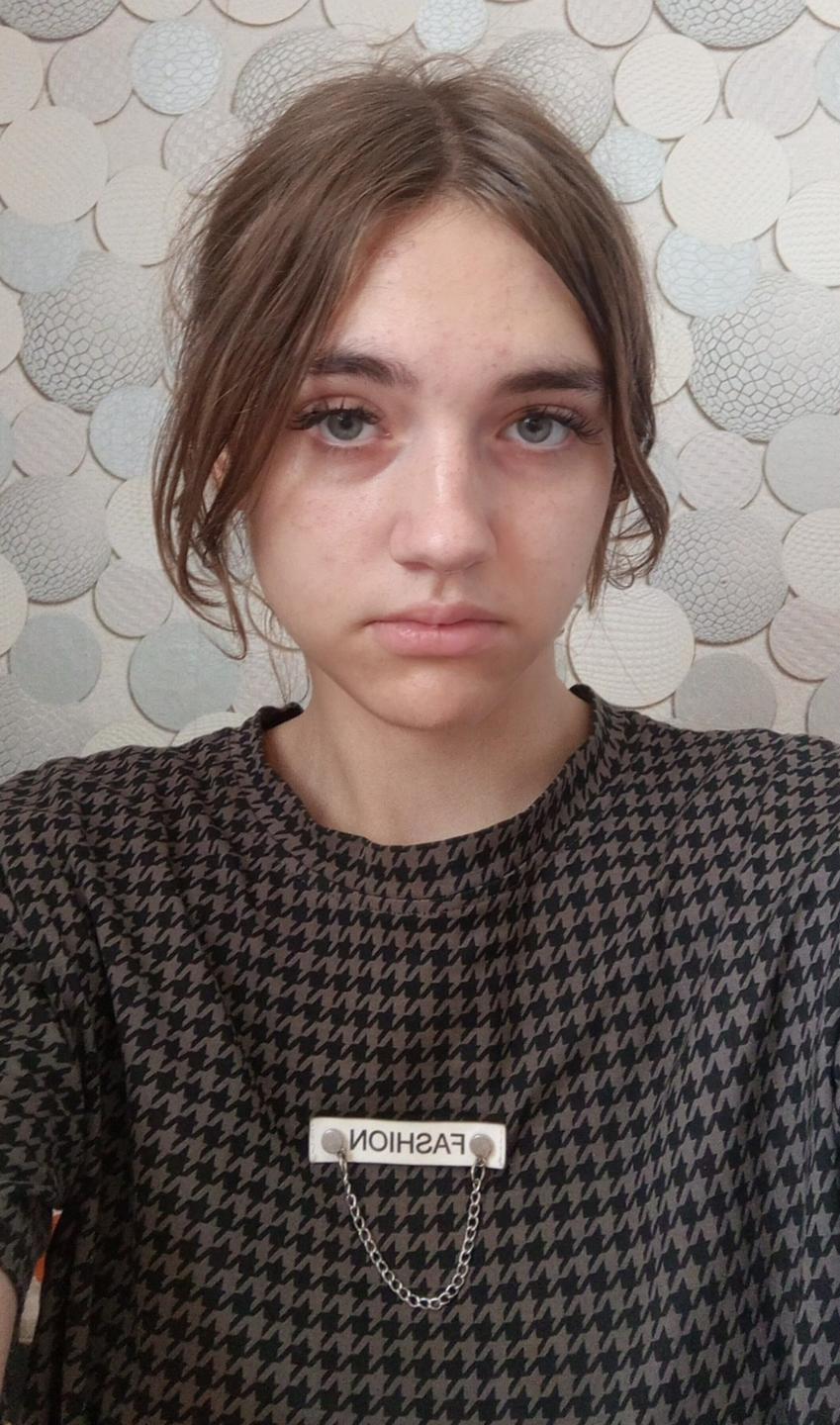 Image of cam model BessBetak from XloveCam
