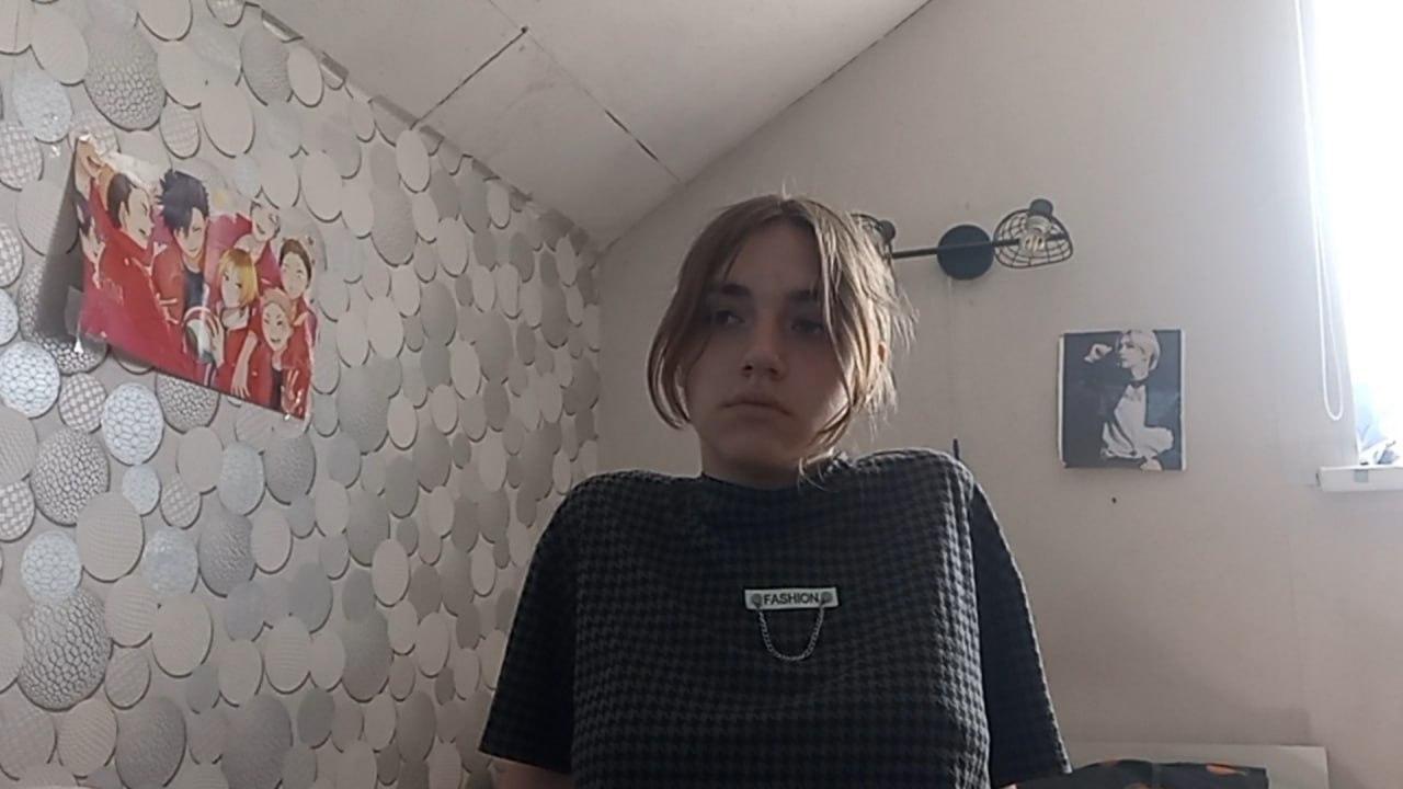 Image of cam model BessBetak from XloveCam