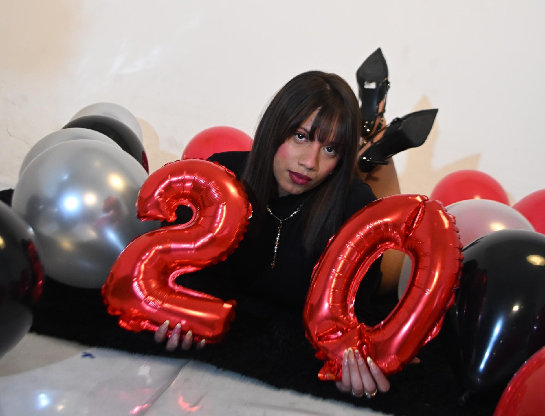 Image of cam model ZaraBlaze from XloveCam
