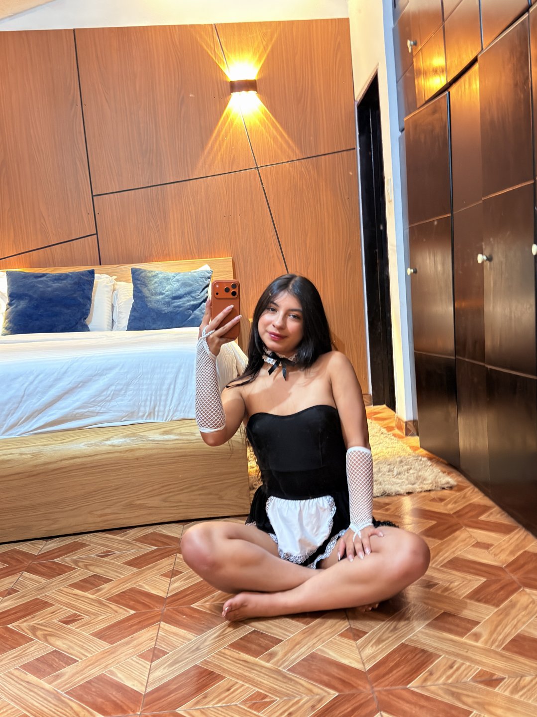 Image of cam model SofyKate from XloveCam