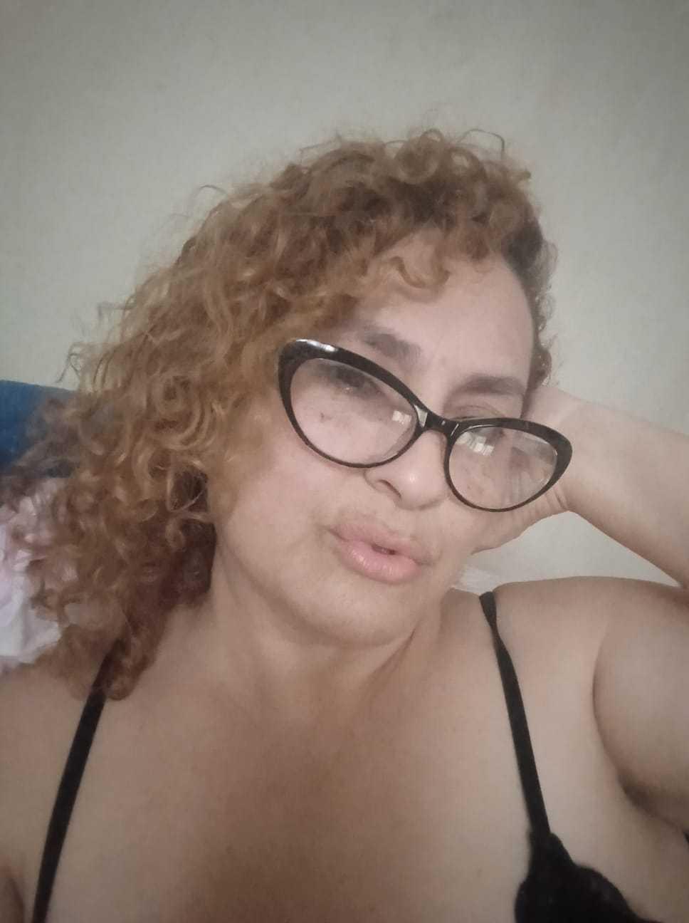 Image of cam model SophiiaMonroe from XloveCam