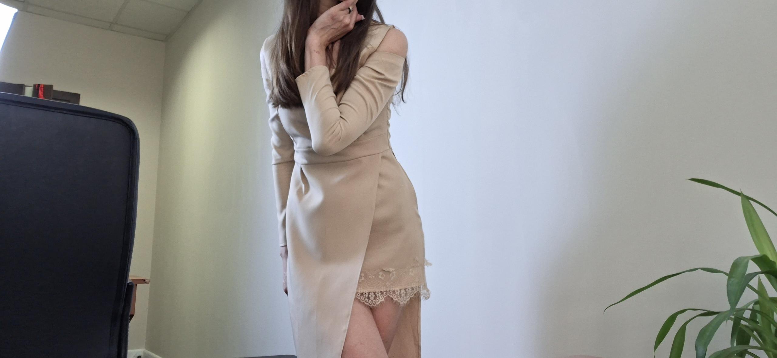 Image of cam model MiraMixi from XloveCam