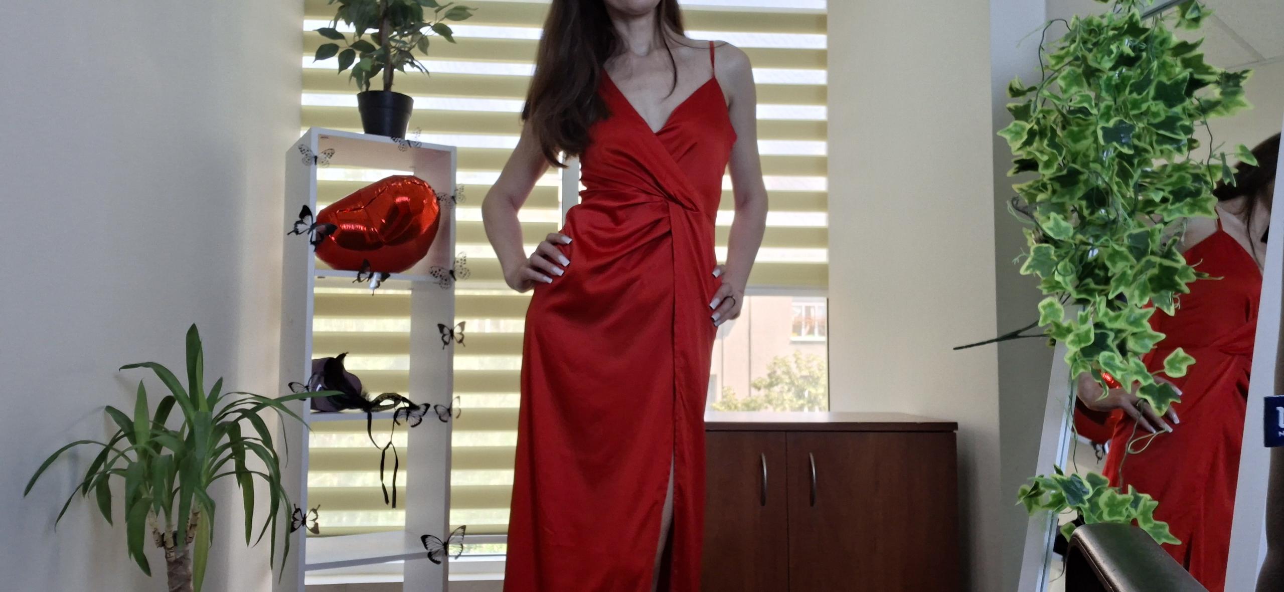 Image of cam model MiraMixi from XloveCam