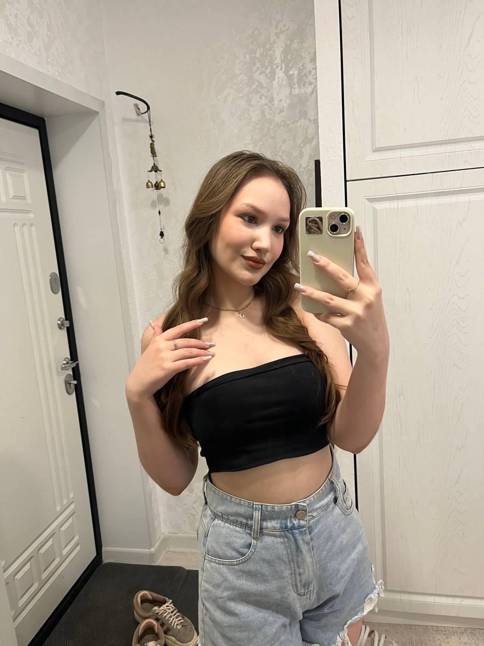 Image of cam model ShaundaOleksy from XloveCam