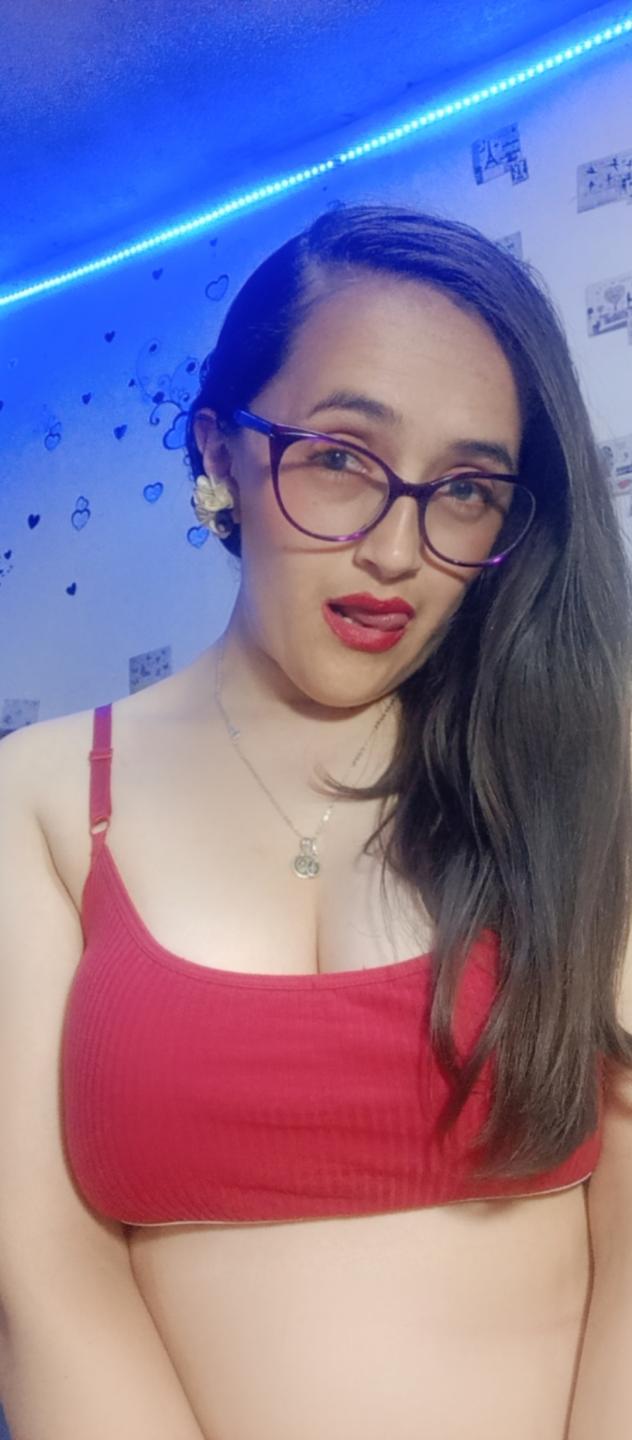 Image of cam model AndreaHotLove69 from XloveCam