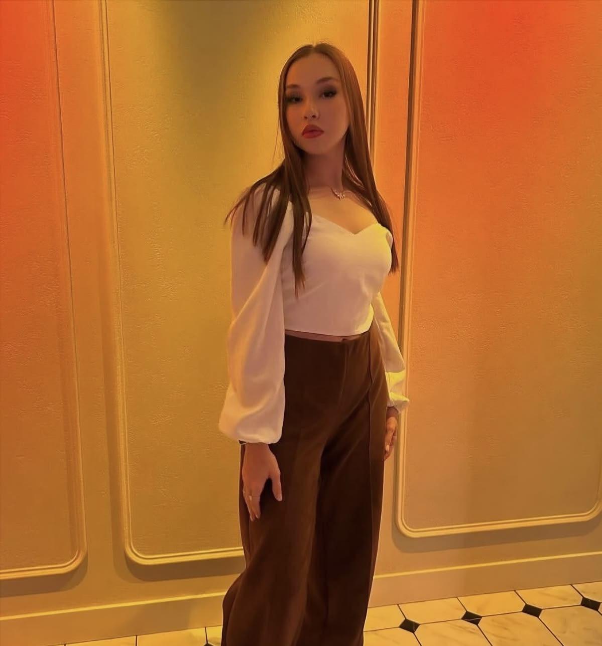 Image of cam model DiaHalaby from XloveCam