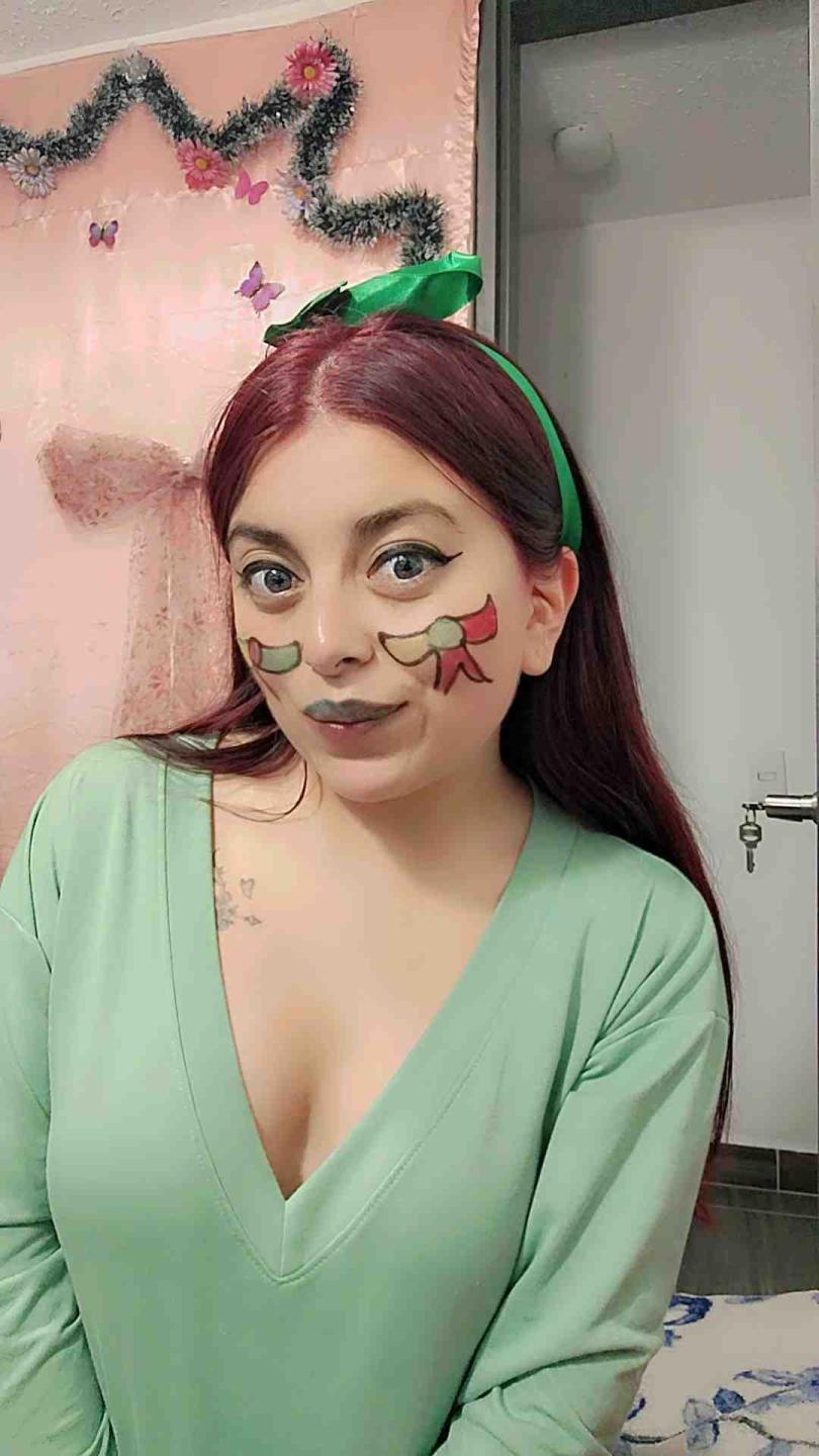 Image of cam model Dannazv from XloveCam