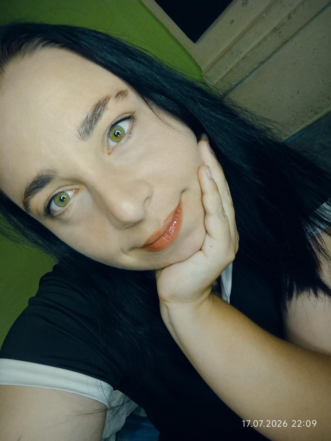 Image of cam model MillaSouReety (MillaSourety) from XloveCam
