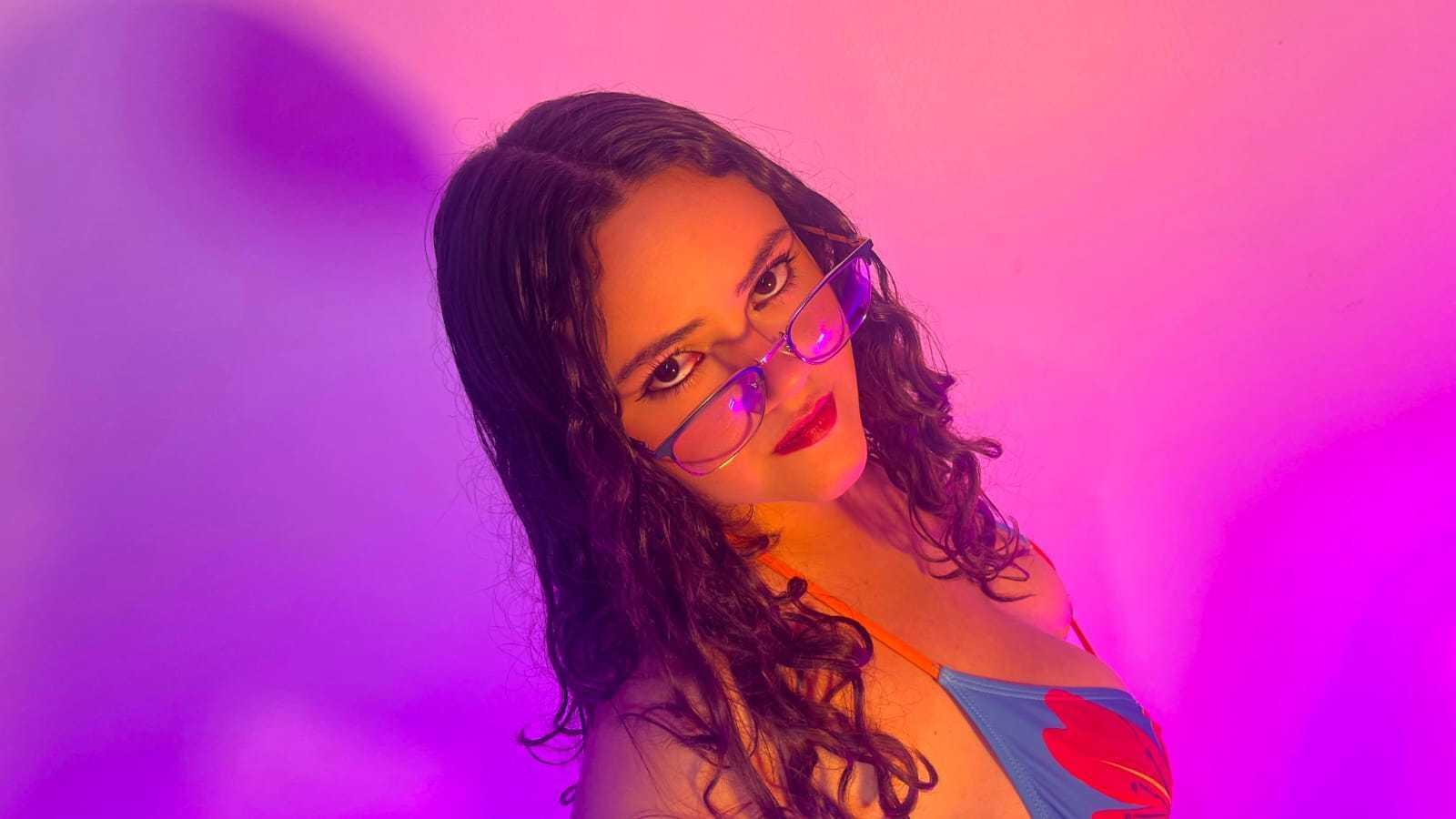 Image of cam model EmilyColsson from XloveCam