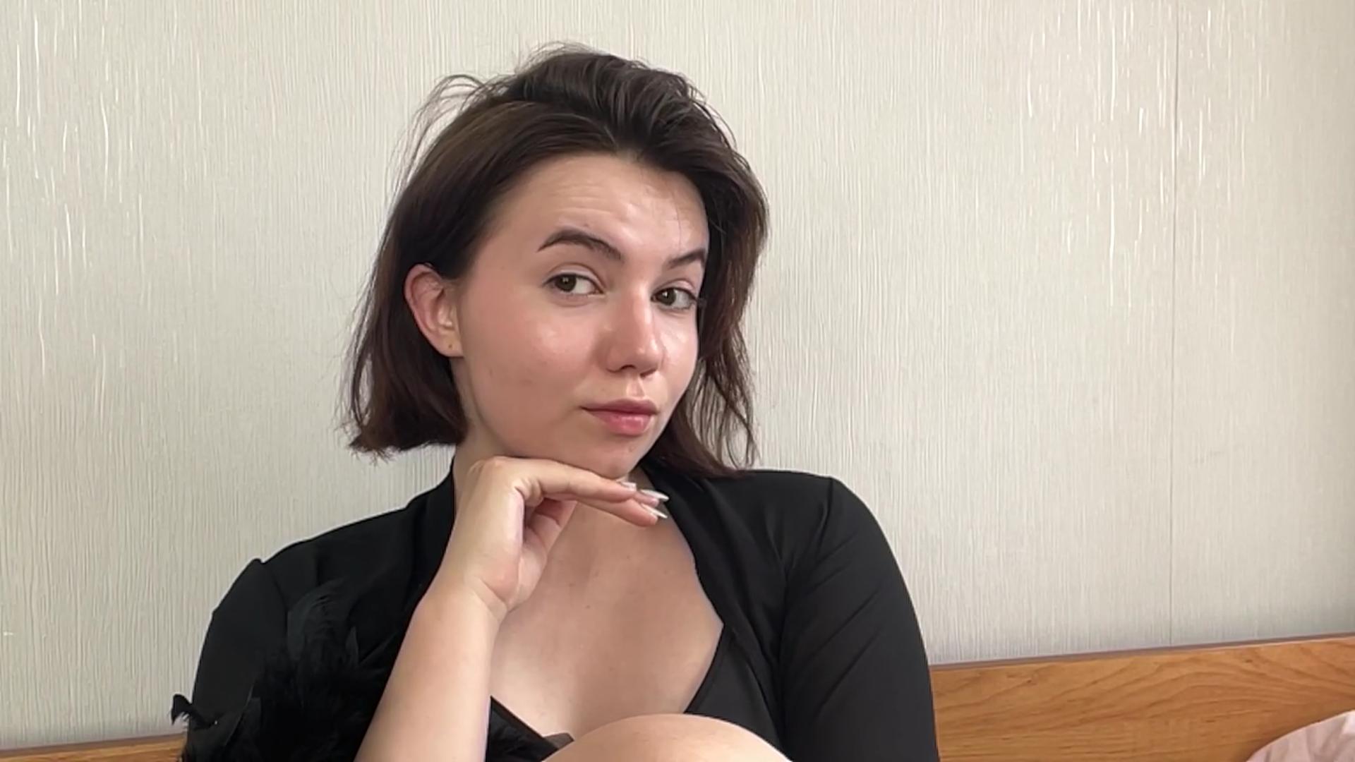 Image of cam model ElinaHaycock from XloveCam