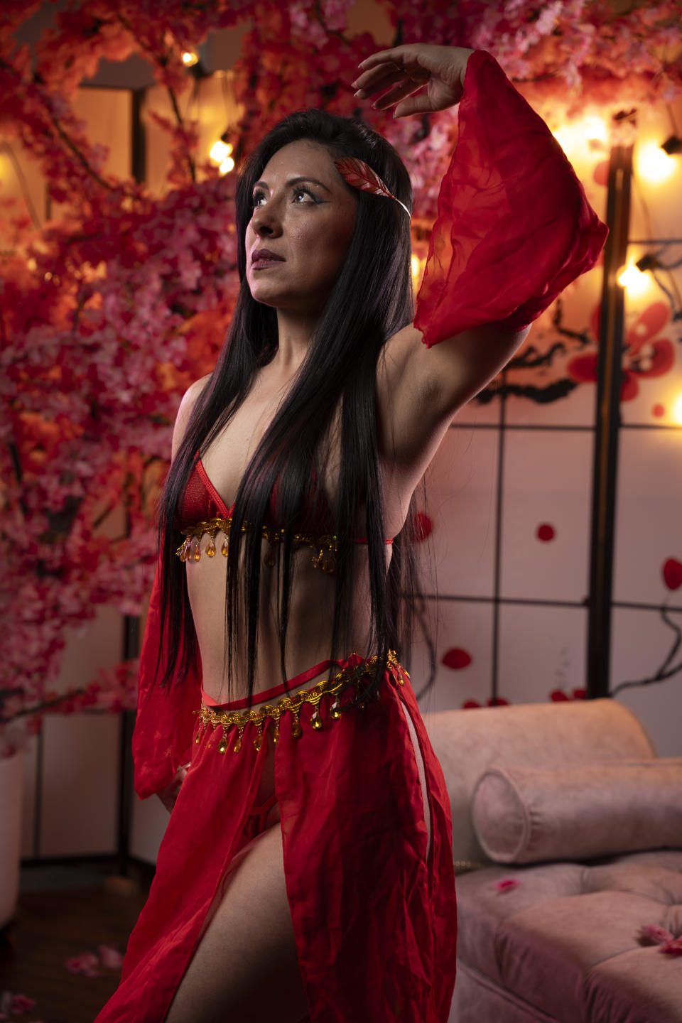 Image of cam model EllaRousse from XloveCam