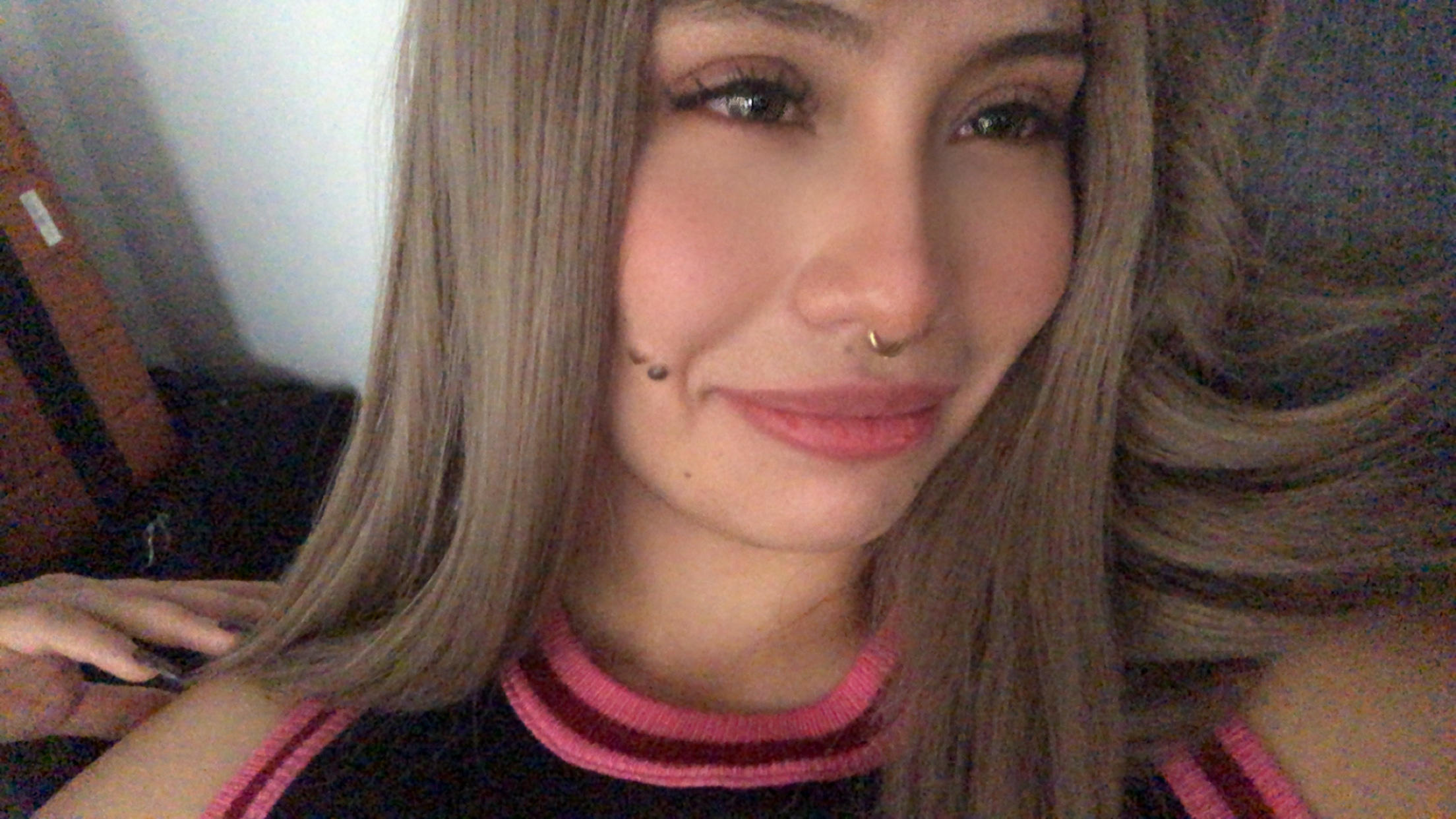 Image of cam model Ilaynna from XloveCam