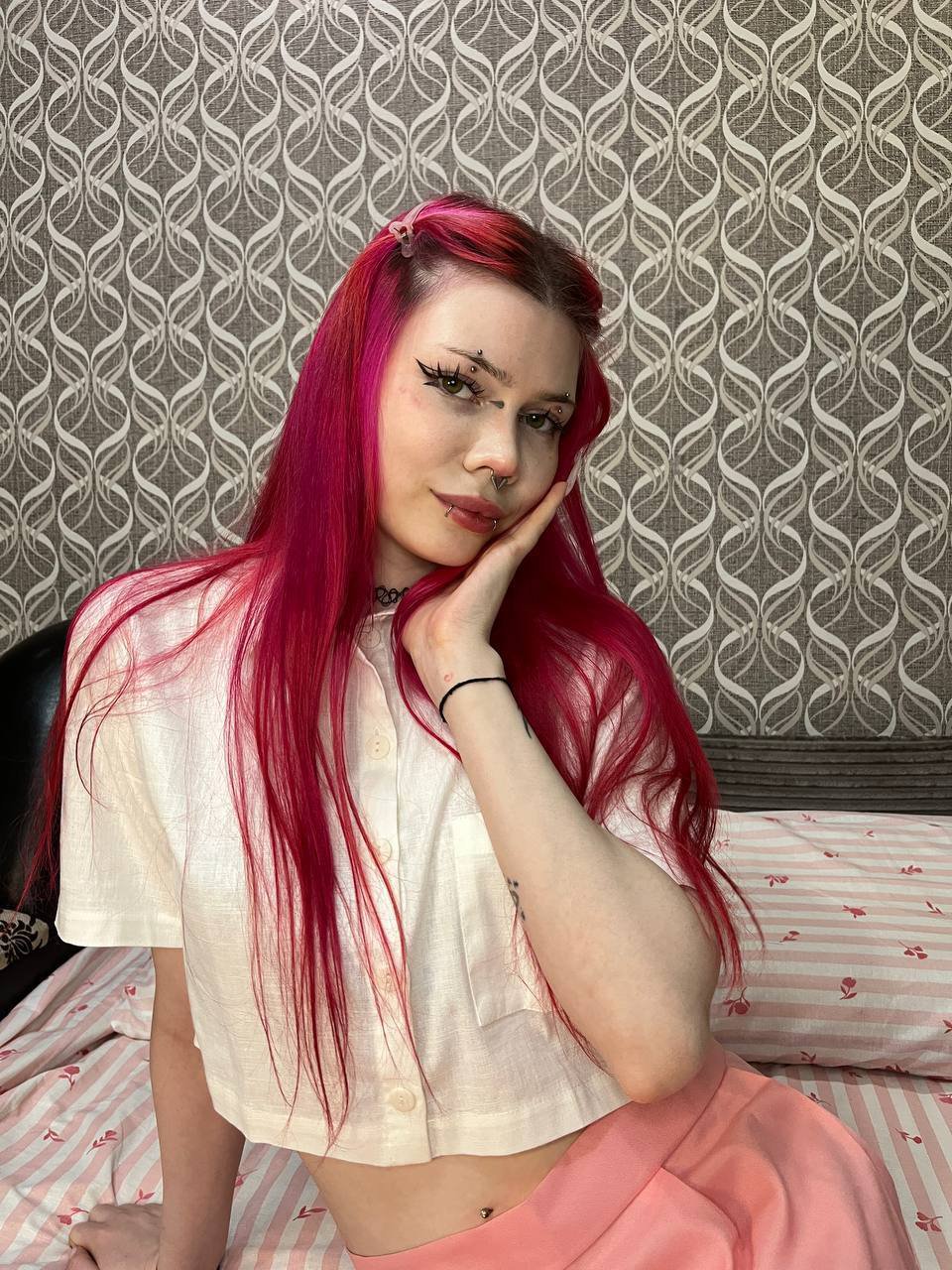 Image of cam model ToriHananocha from XloveCam
