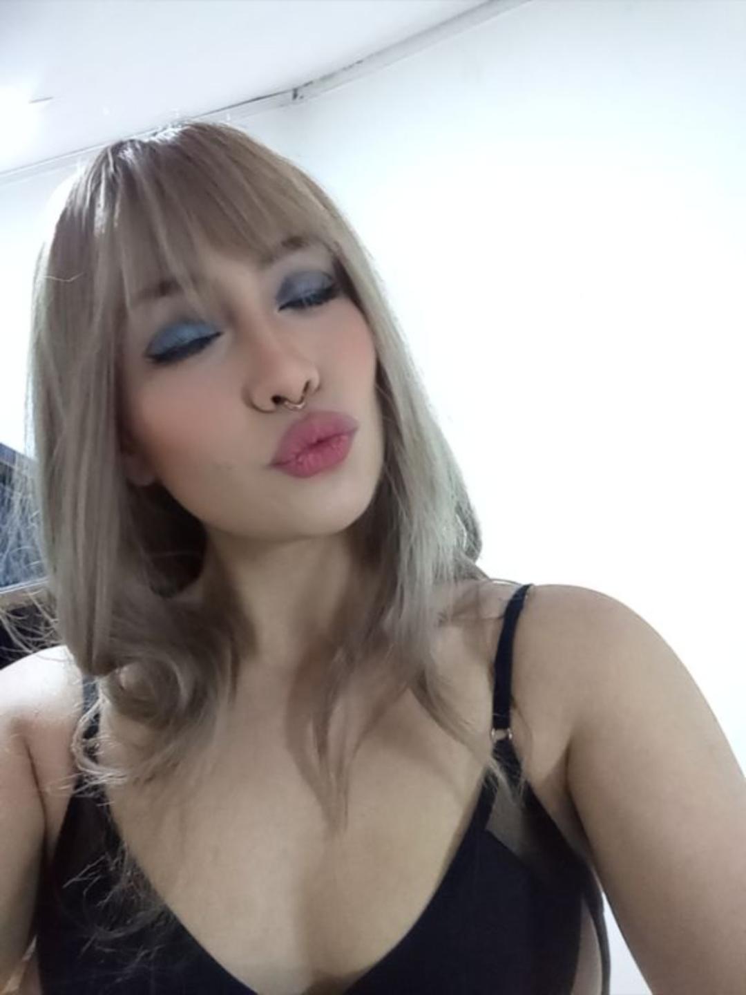 Image of cam model Ilaynna from XloveCam