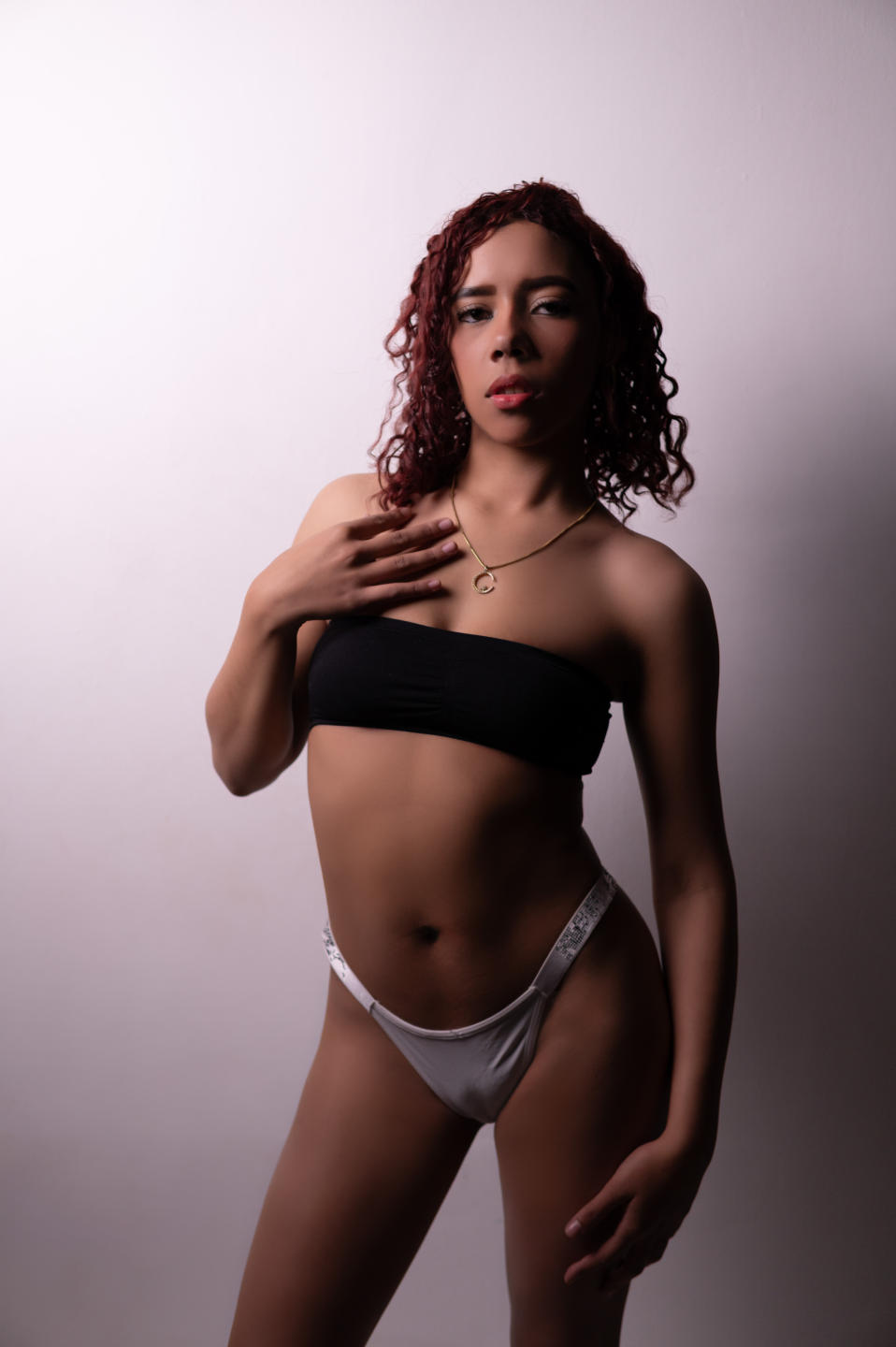 Image of cam model ValeryMartinez from XloveCam