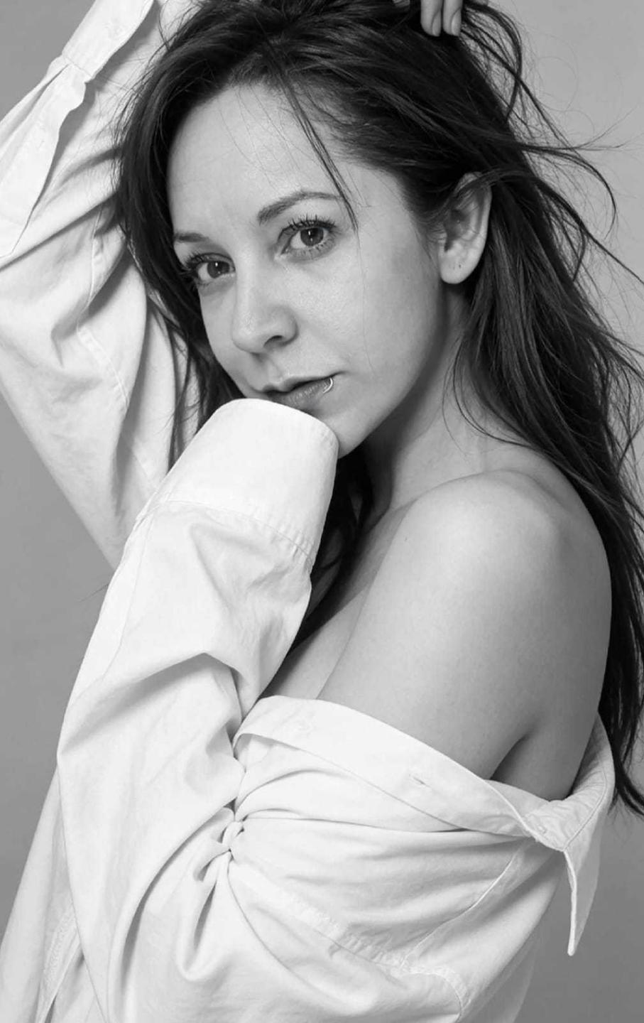 Image of cam model SaraSmiht from XloveCam