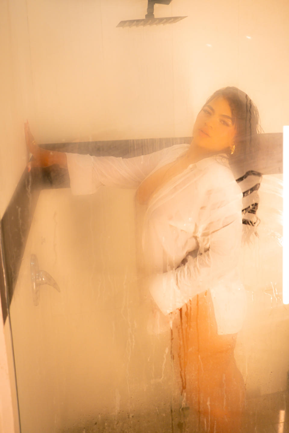 Image of cam model KarinaMendez from XloveCam