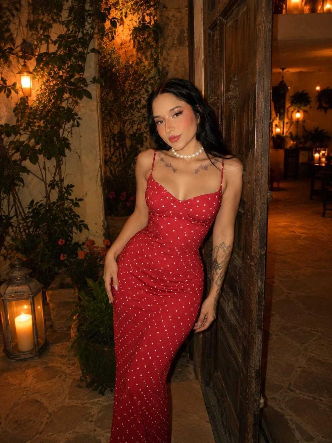 Image of cam model CelesteOcampo from XloveCam