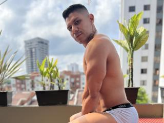 ErickSommer - Live sex cams model