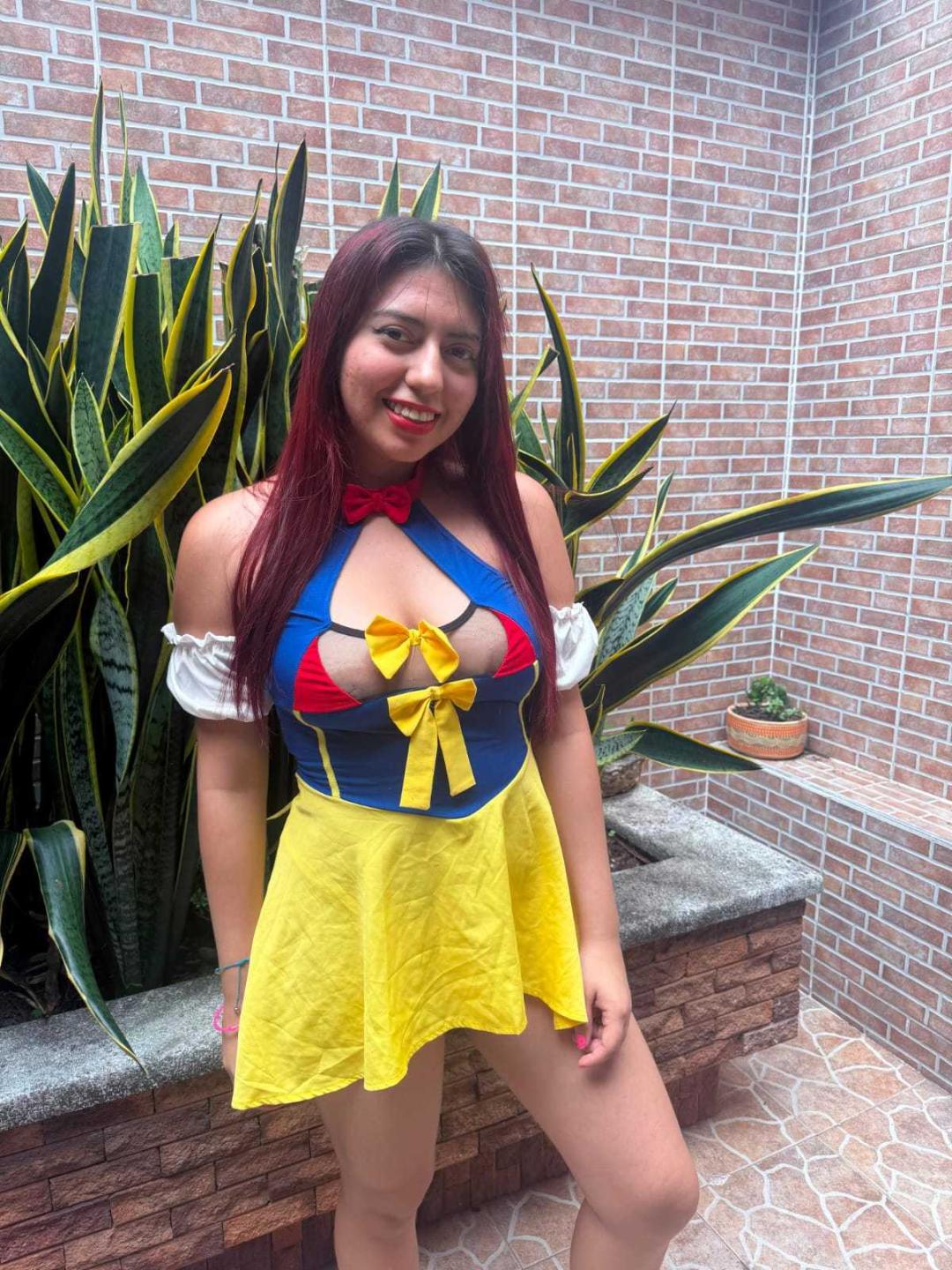 Image of cam model BrendaaPierce from XloveCam