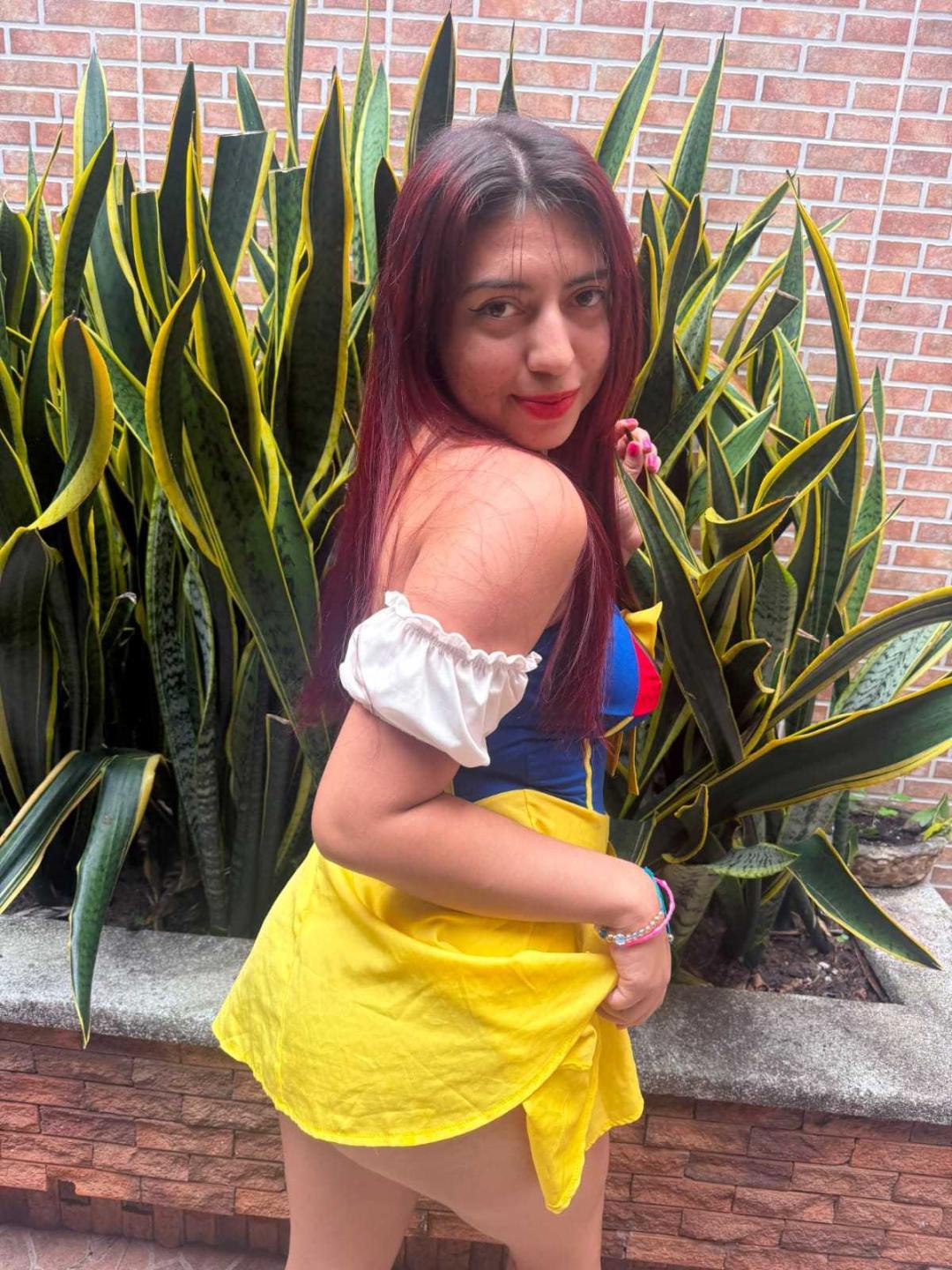 Image of cam model BrendaaPierce from XloveCam