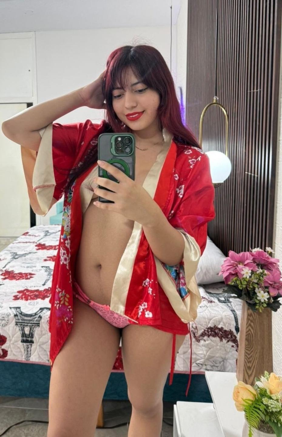 Image of cam model BrendaaPierce from XloveCam