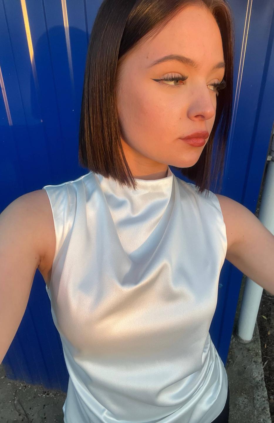 Image of cam model JestineBaumann from XloveCam