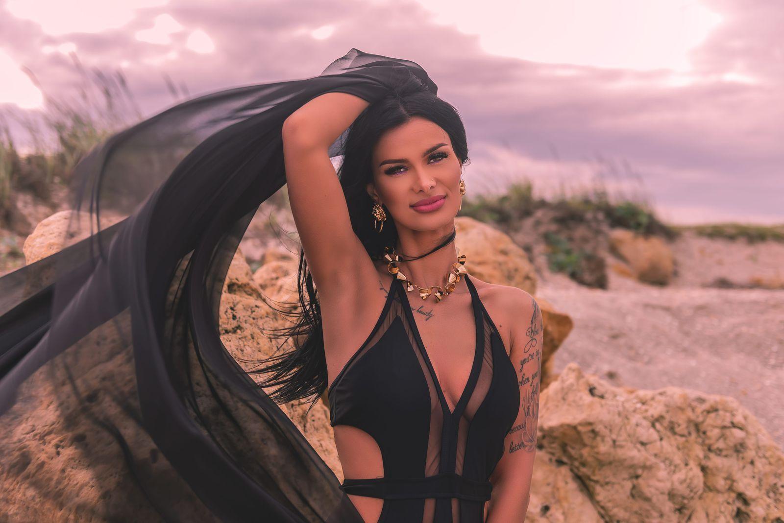 Image of cam model AmyChristie from XloveCam