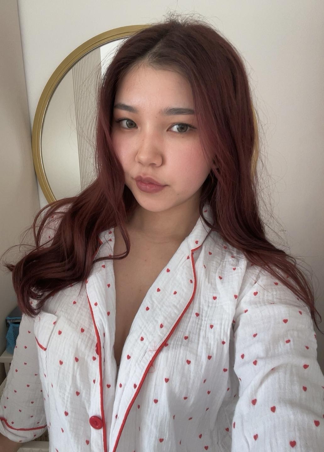 Image of cam model ElbaHuppenbauer from XloveCam