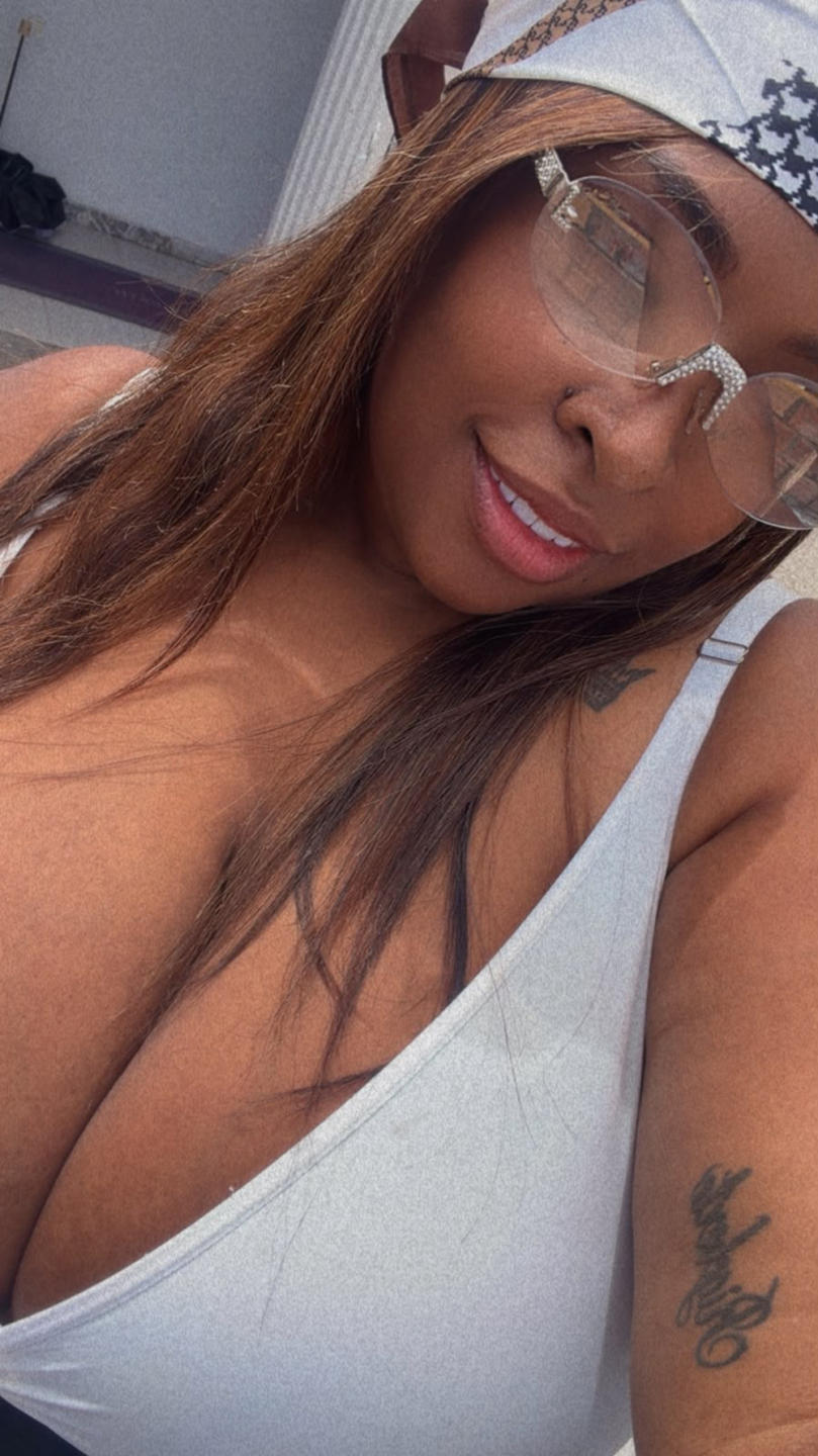 Image of cam model NatyLm from XloveCam