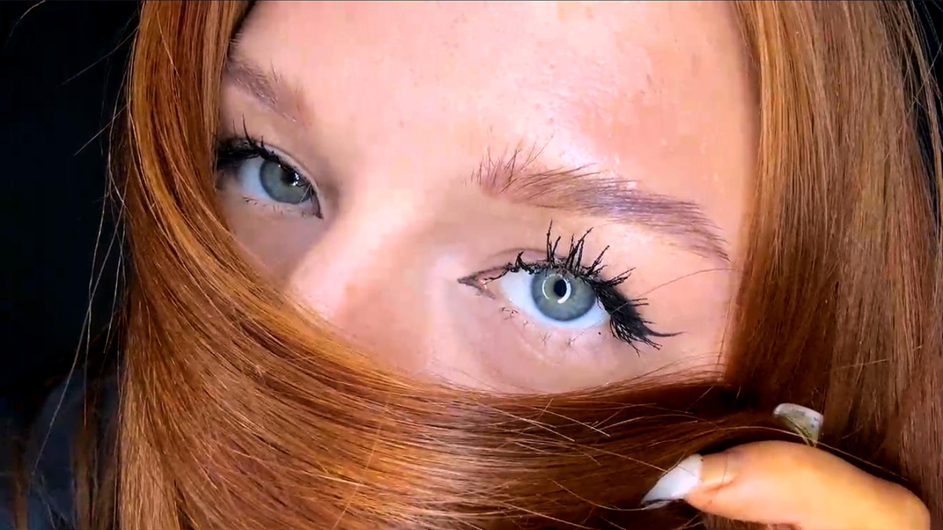 Image of cam model LuanneKadri from XloveCam