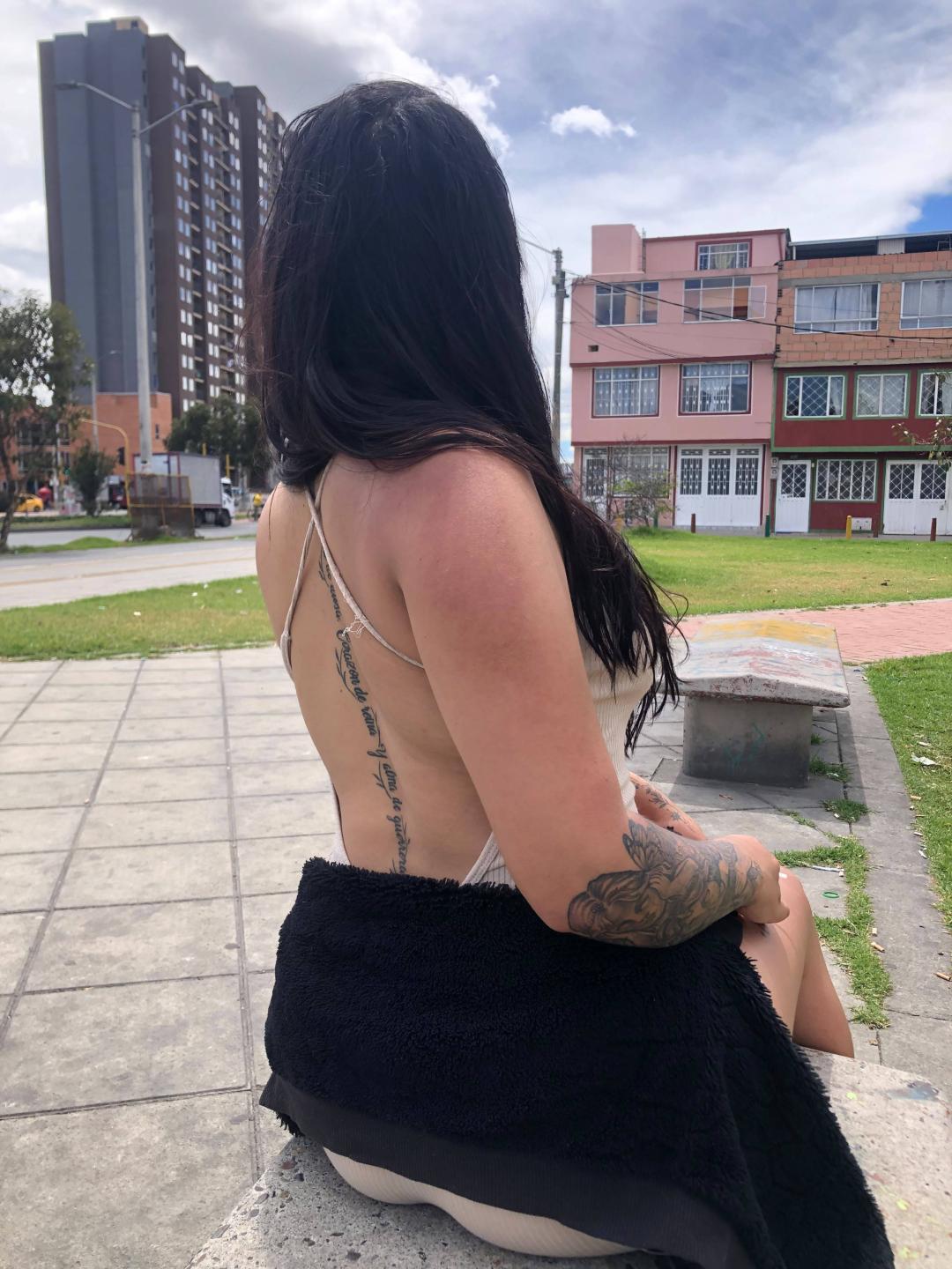Image of cam model DulceRosier from XloveCam