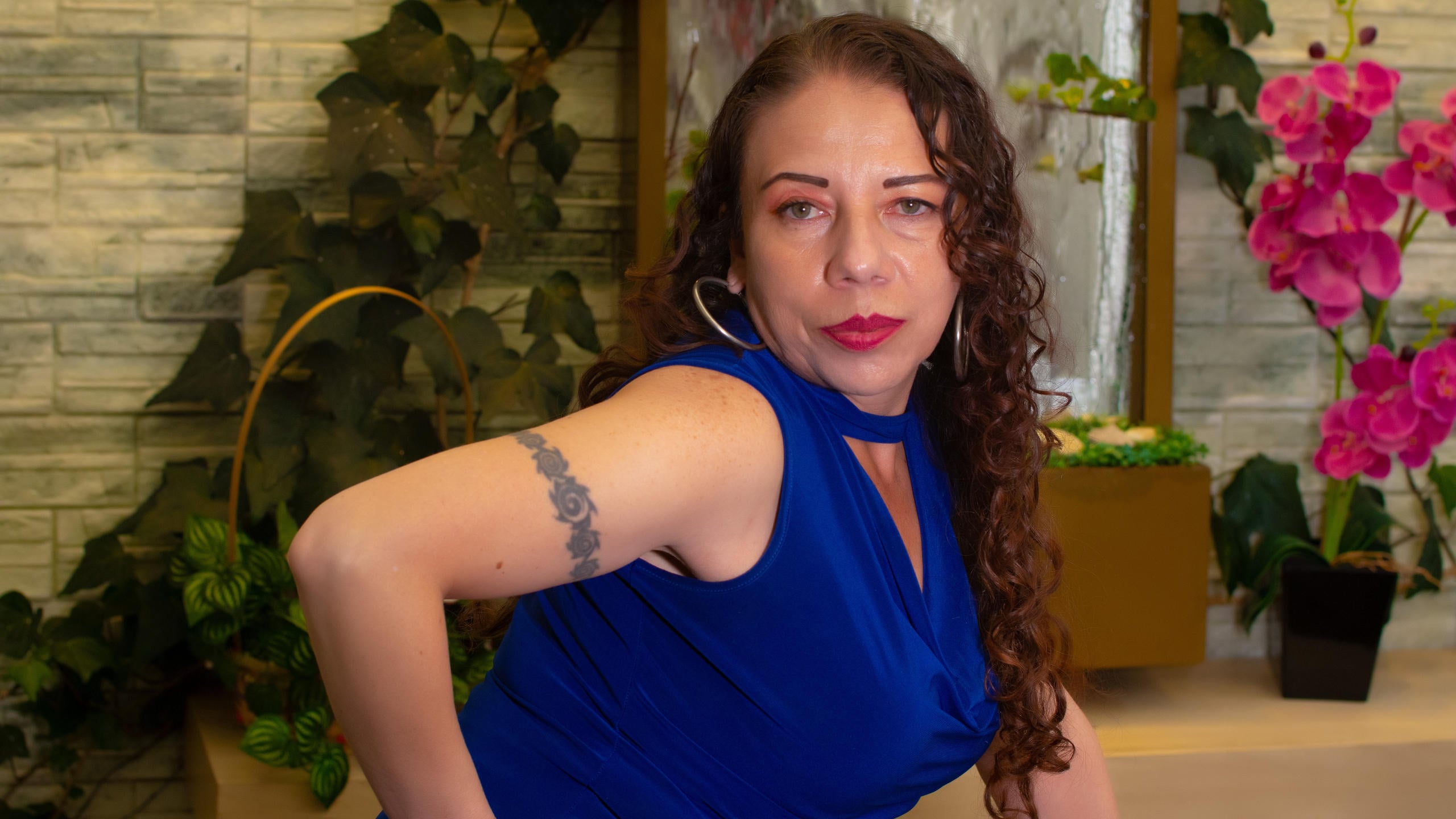 Image of cam model LaylaMilf from XloveCam