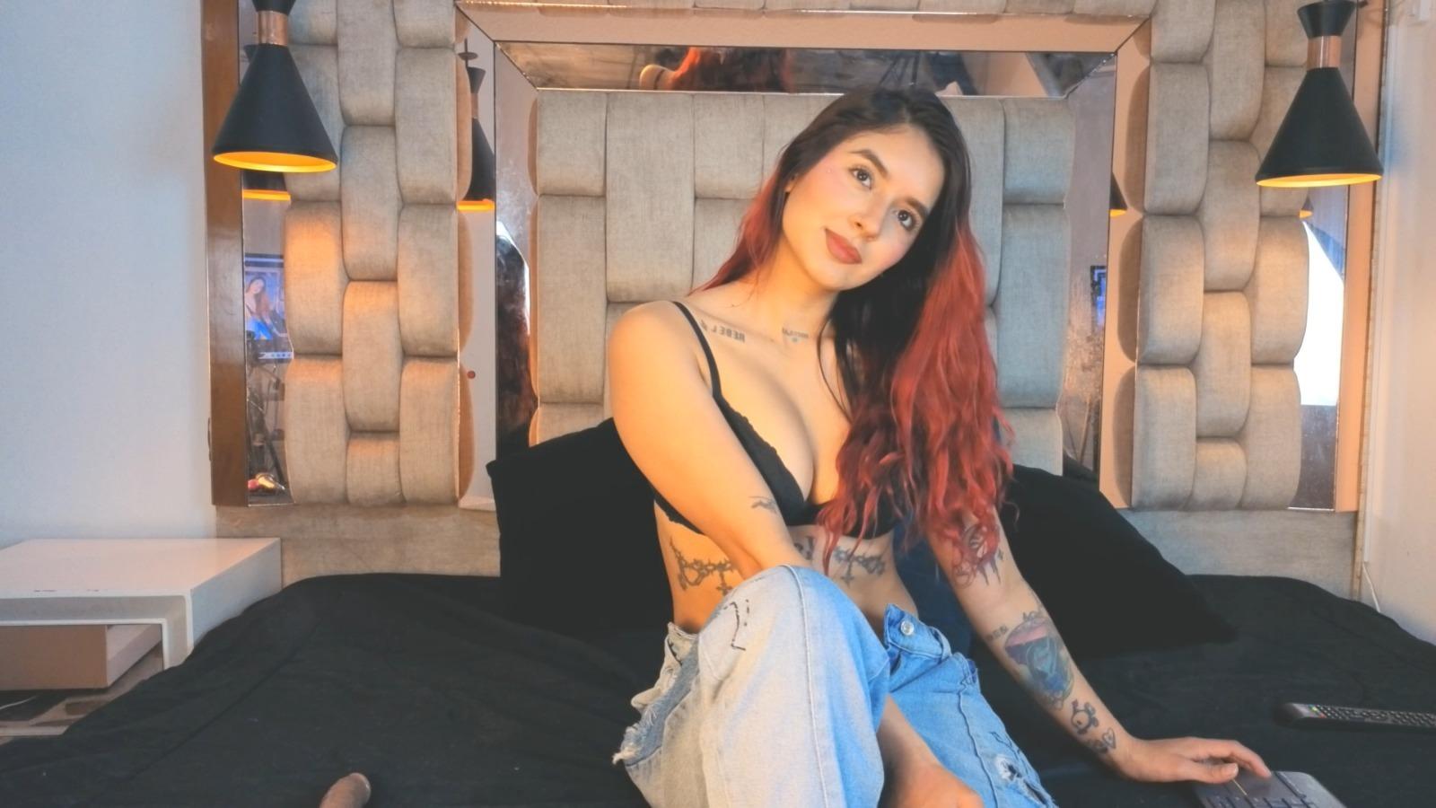 Image of cam model LeoFire from XloveCam