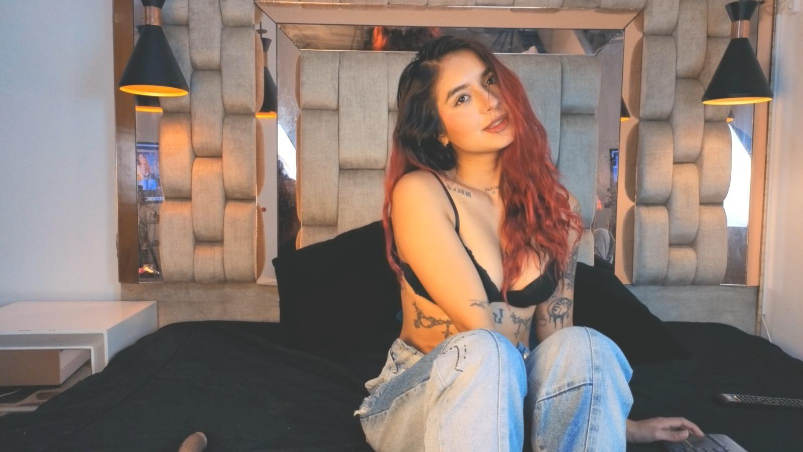 Image of cam model LeoFire from XloveCam